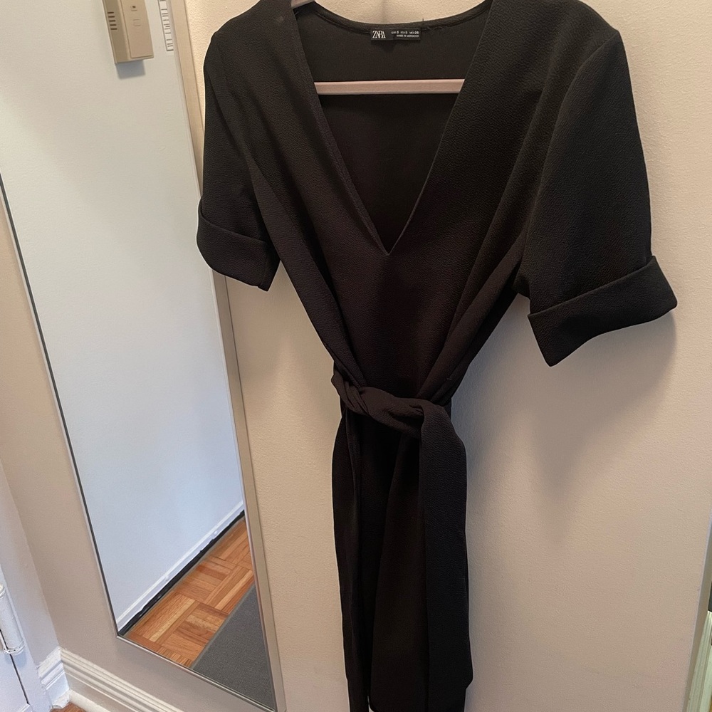 Black knee length zara dress